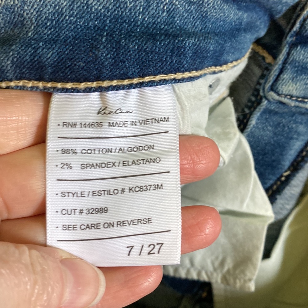 NWOT Kancan Size 7 Distressed Skinny Jean - Picture 5 of 8
